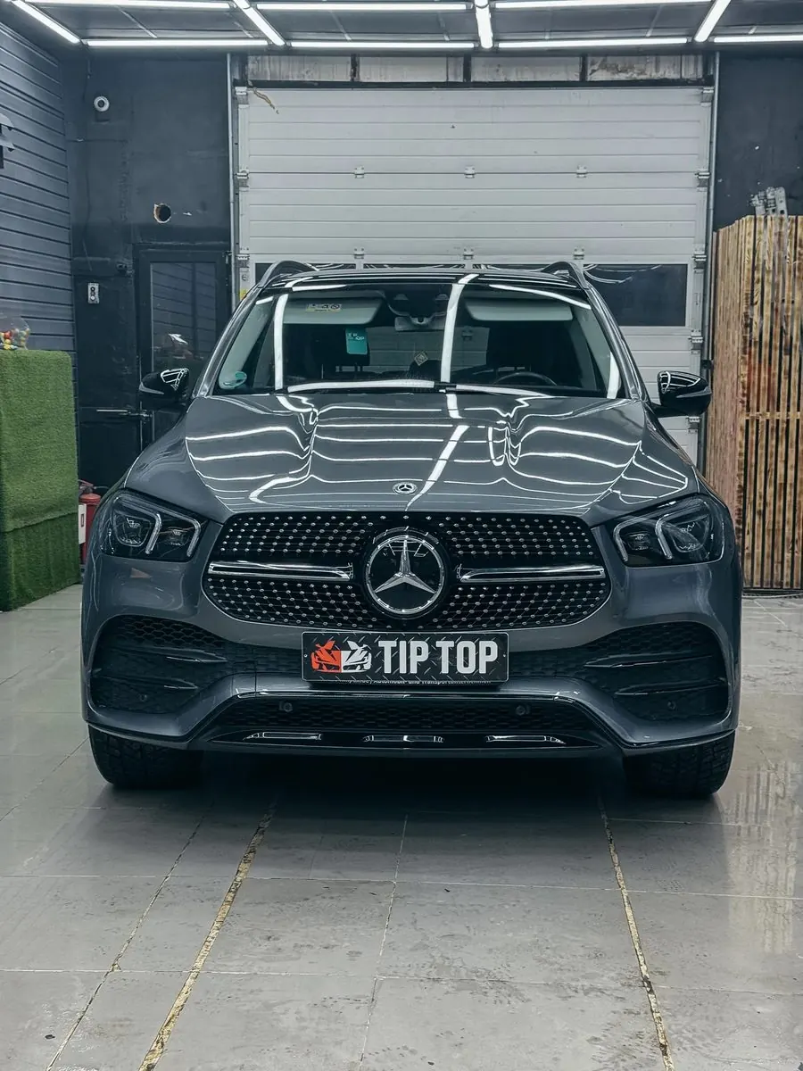 Mercedes-Benz GLE: бампер после ремонта и локальной покраски