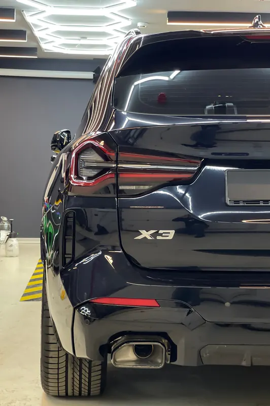 Задняя часть BMW X3