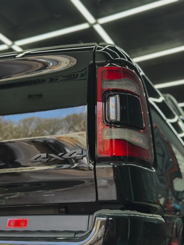 Dodge RAM. Задний борт и фонарь