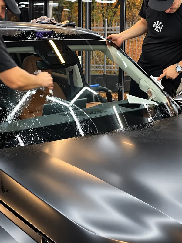 GAC S9. Подготовка и очистка лобового стекла, фото 1 из 3