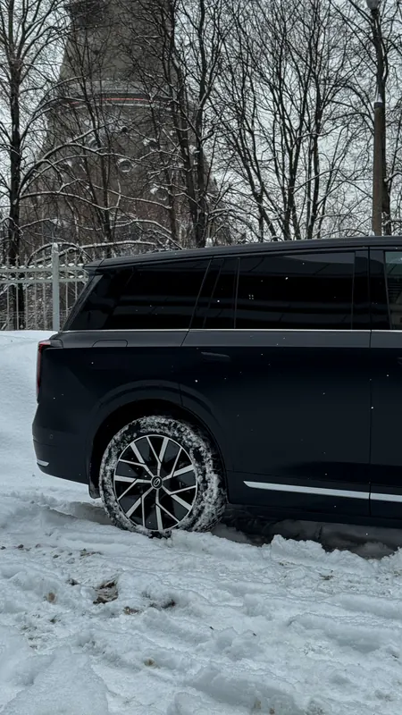 GAC S9 после оклейки и тонировки