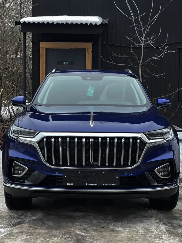 Hongqi HS5 — работа студии «Тип Топ»