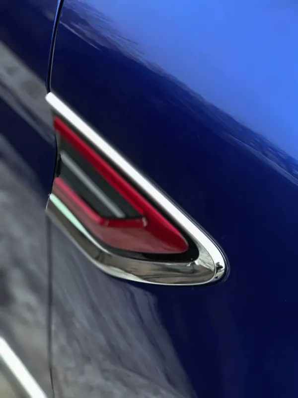 Hongqi HS5 — работа студии «Тип Топ»
