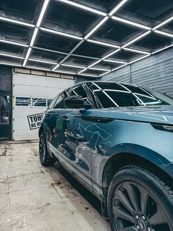 Land Rover Range Rover Velar. Задняя дверь и стекло Velar