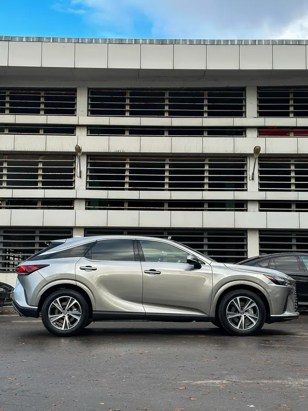 Lexus RX 300 — работа студии «Тип Топ»