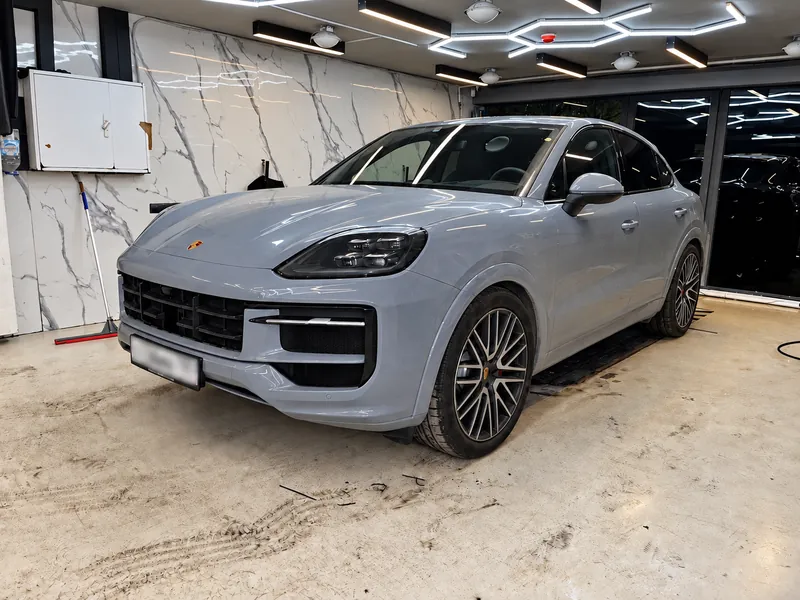Porsche Cayenne Turbo S. Porsche Cayenne Turbo S в студии