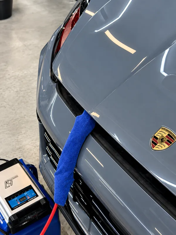 Porsche Cayenne Turbo S. Аккумулятор на поддержании заряда