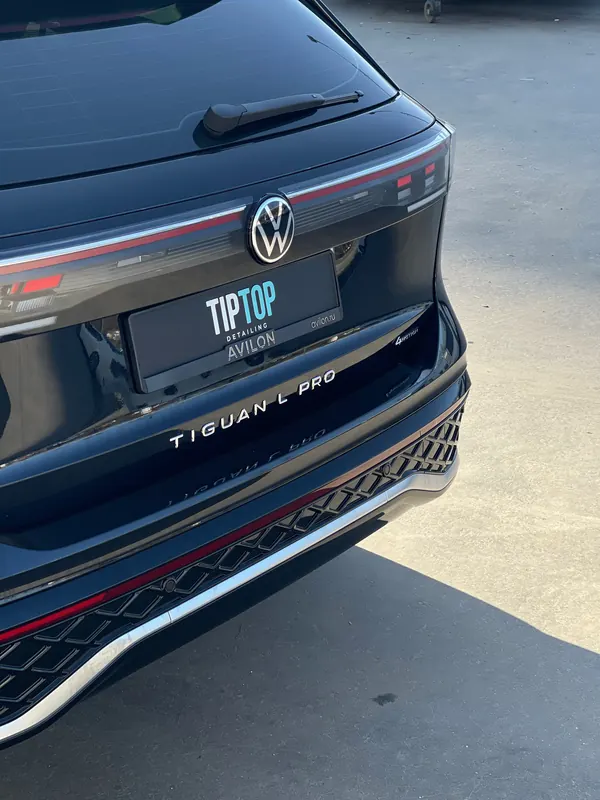 Volkswagen Tiguan L PRO. Задняя часть после тонировки